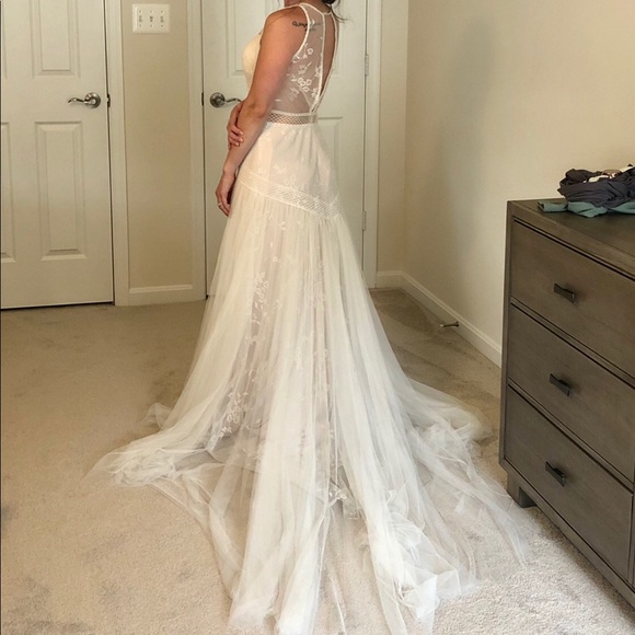 Chic Nostalgia Autumn Wedding Dress BRAND NEW - Picture 3 of 5